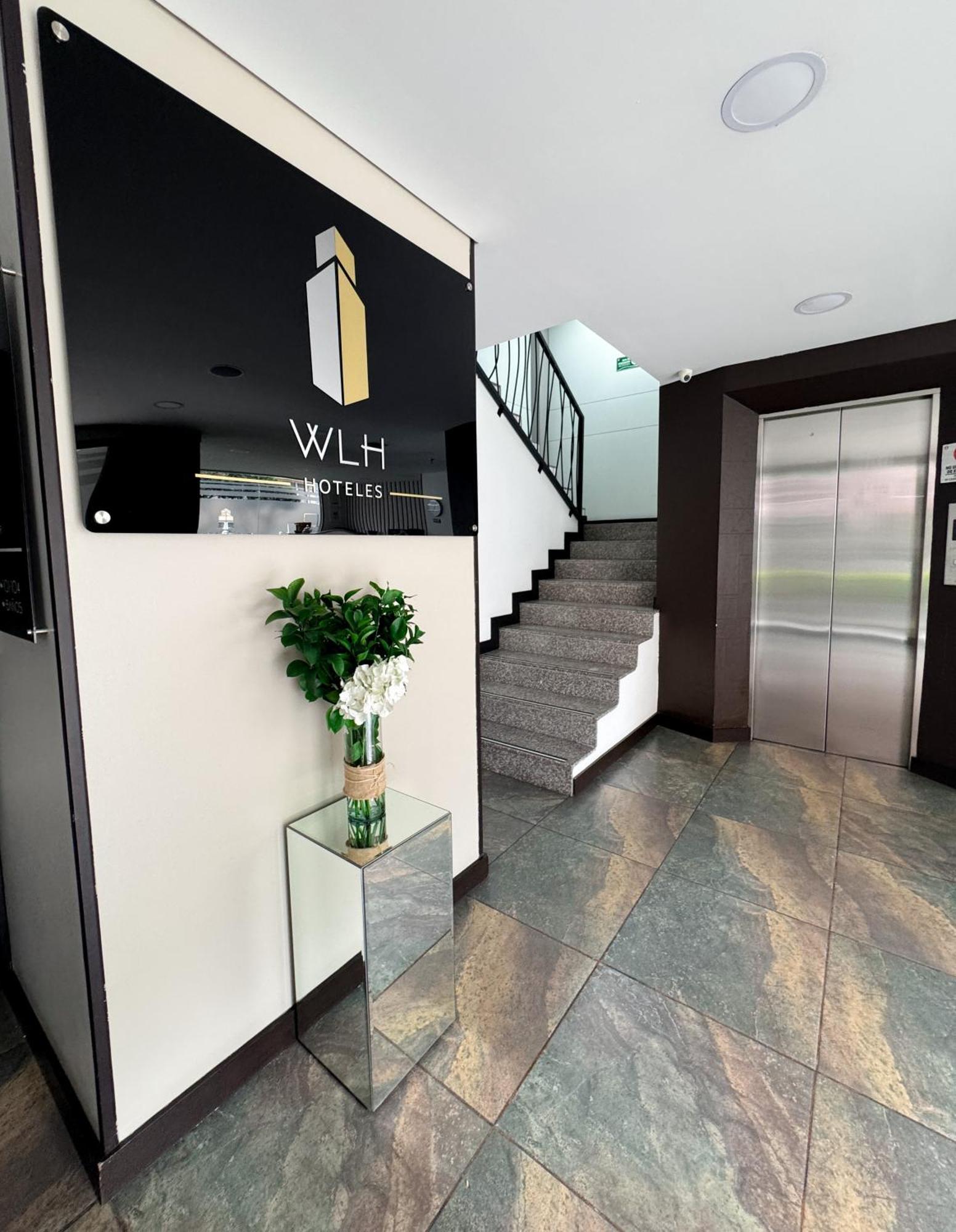 Hotel Wlh Silver Corferias Bogota Exterior photo
