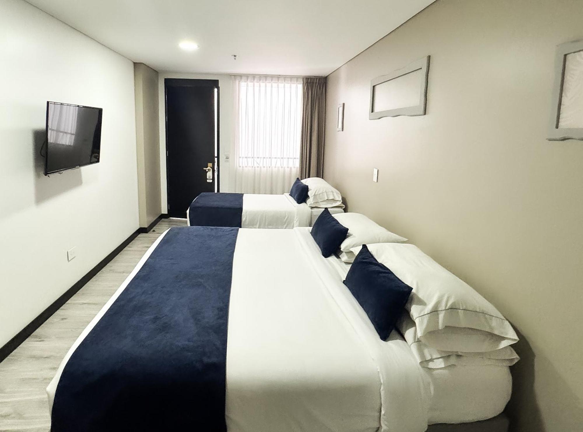 Hotel Wlh Silver Corferias Bogota Exterior photo