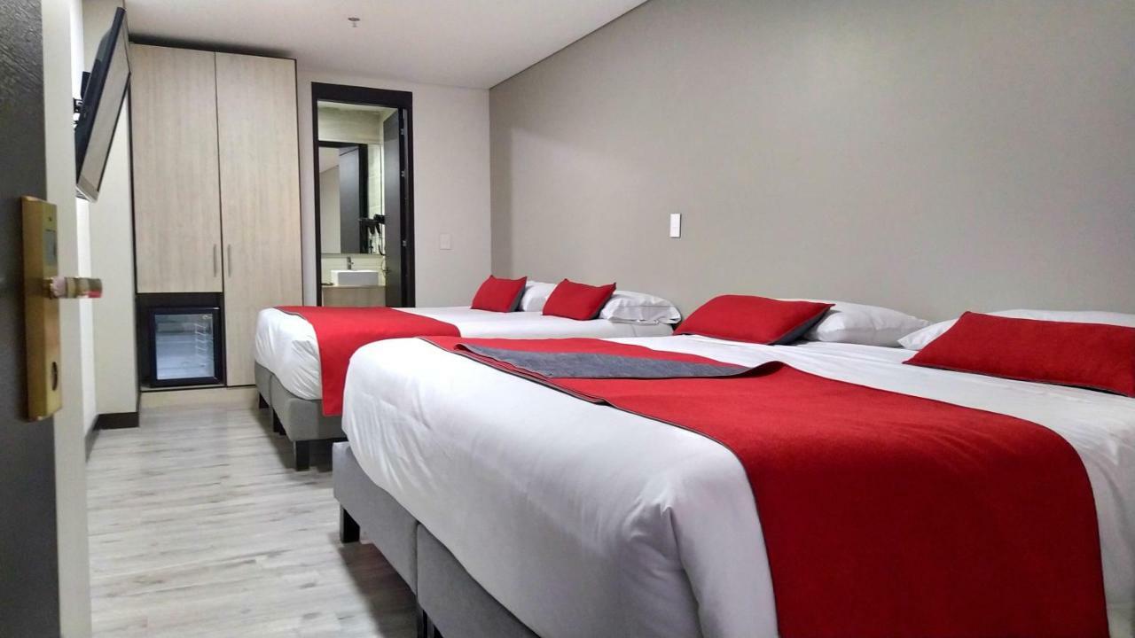 Hotel Wlh Silver Corferias Bogota Exterior photo